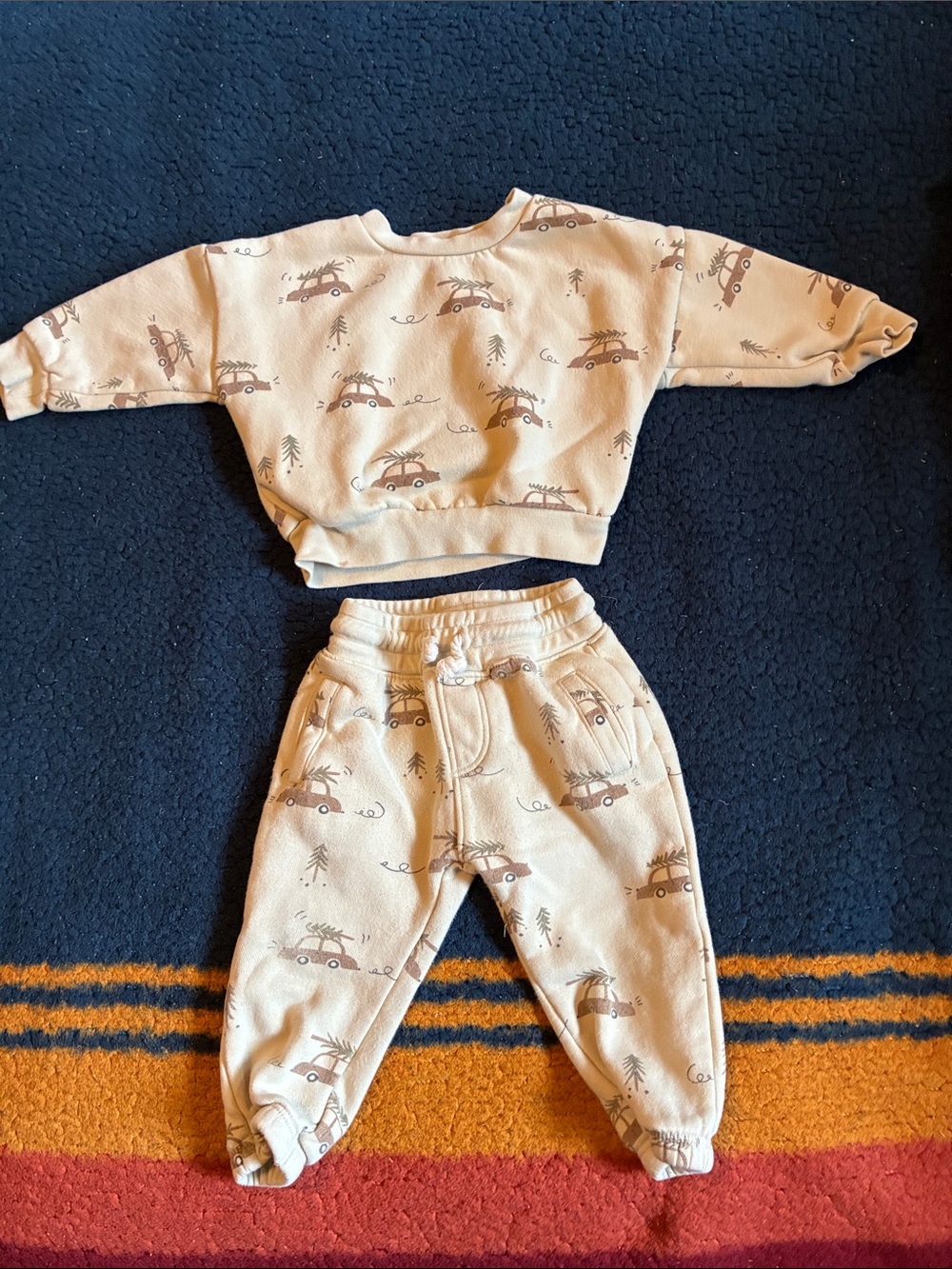 Rylee + Cru Cream Fleece Baby Pullover set